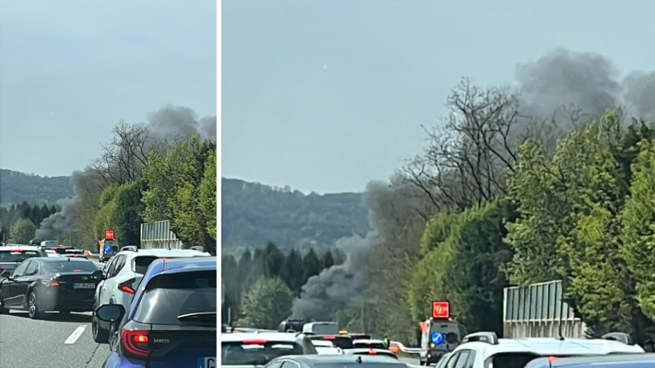 Auto in fiamme sulla A26, rallentamenti in direzione sud